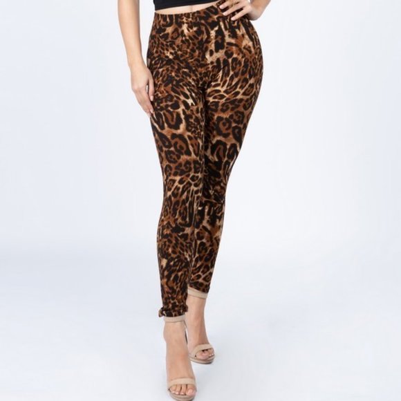 Plus Size High Rise Pull-On Leopard Print Leggings - Picture 5 of 8